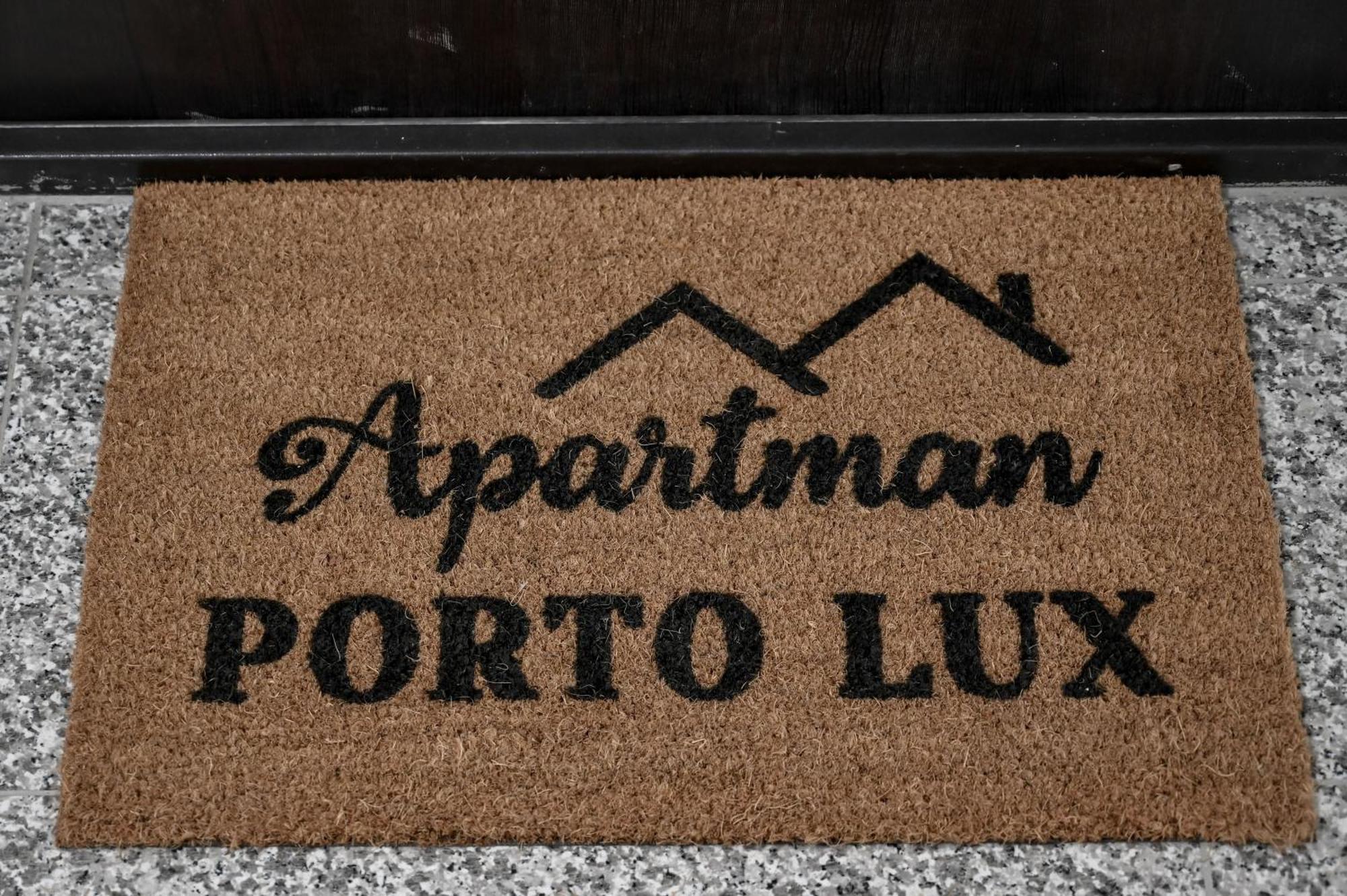 Porto Lux Lägenhet Arandjelovac Exteriör bild